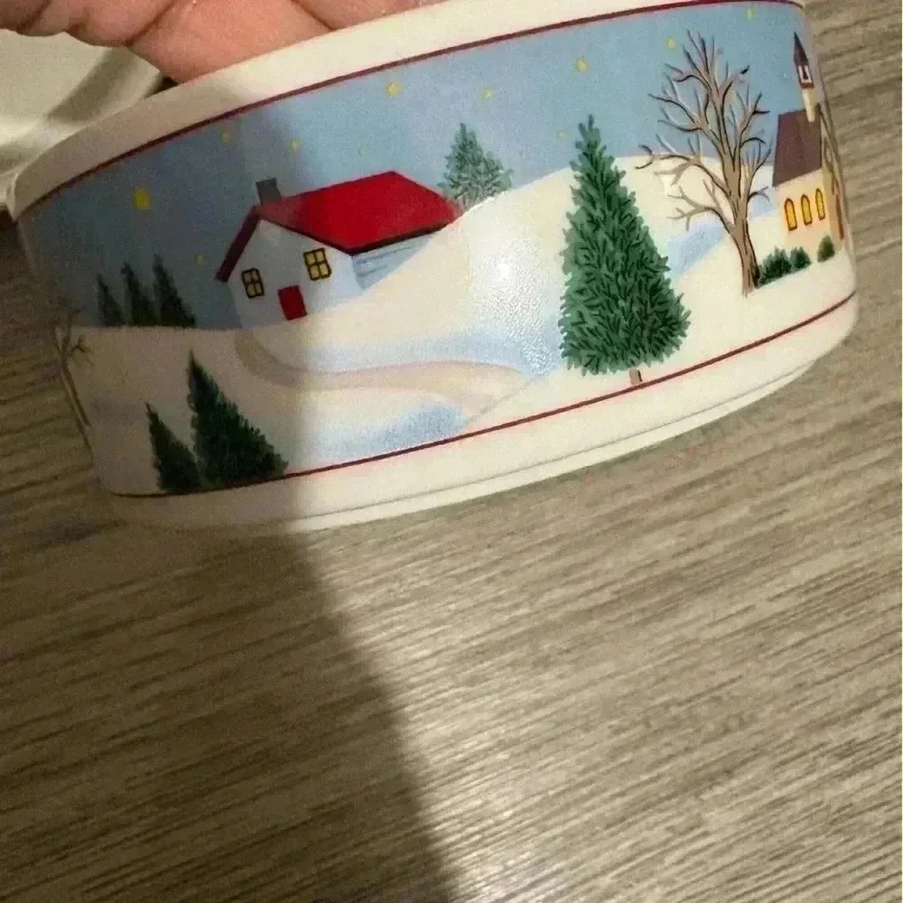 Mikasa Holiday Village Round Porcelain Trinket Box w/Lid Christmas Made In Japan